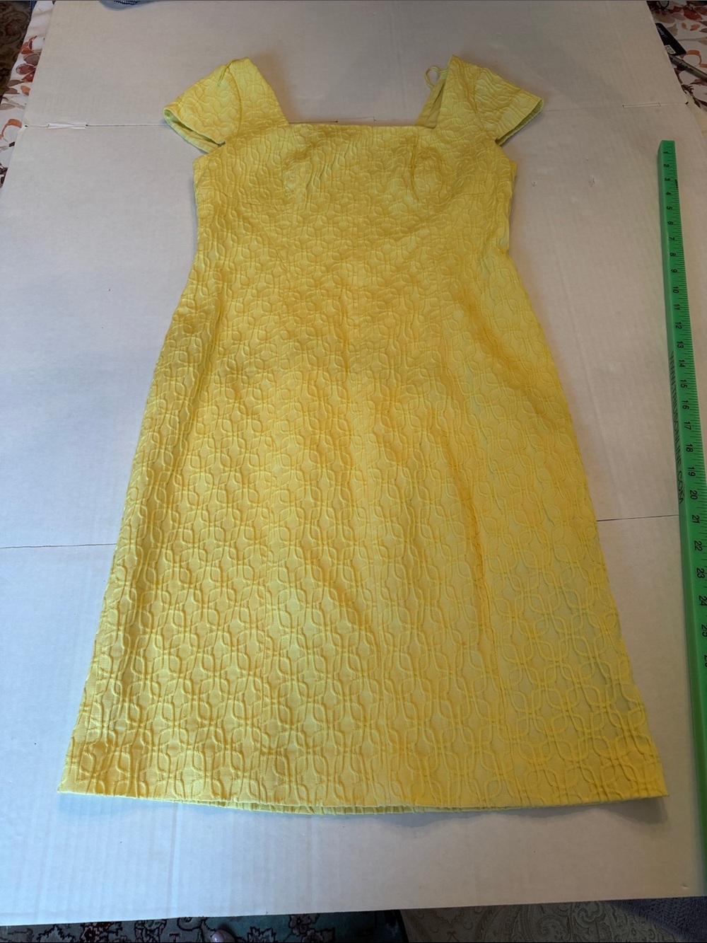 Adrianna Papell Bright Yellow Textured Cap Sleeve Dress size 6 VGUC